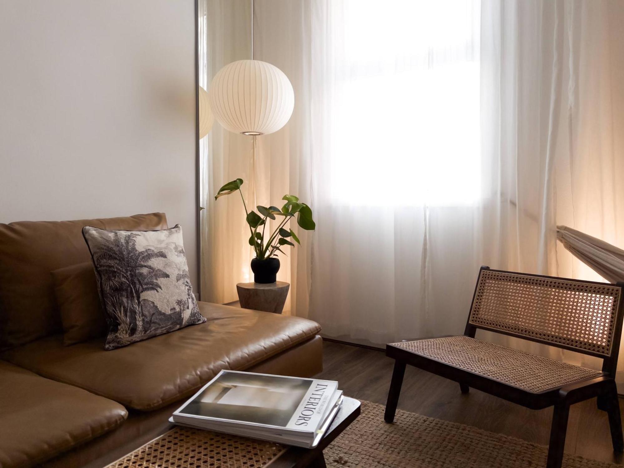 Tranquil Oasis W 100Inch Cinema & Hammock, By The Design Traveller Apartment London Ngoại thất bức ảnh